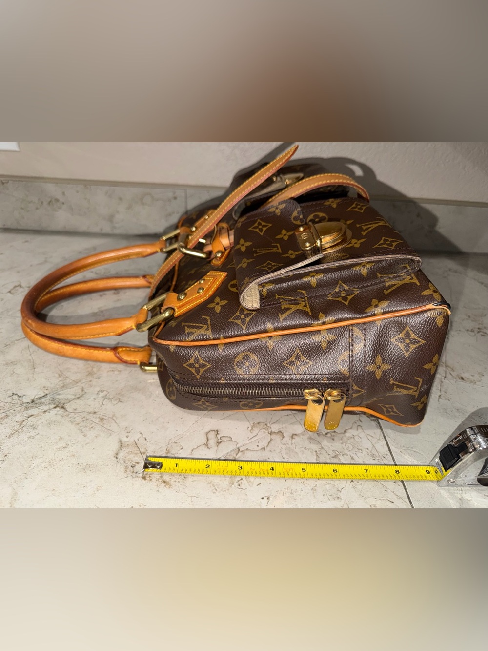 Authentic Louis Vuitton Manhattan GM - Picture 11 of 15